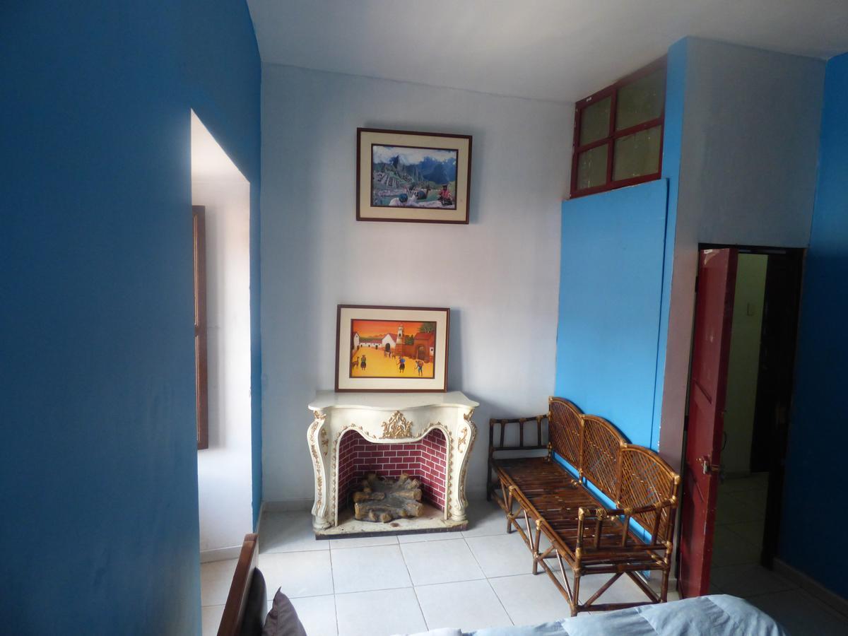 The Grassshopper Plaza De Armas Hostel Cusco Ngoại thất bức ảnh