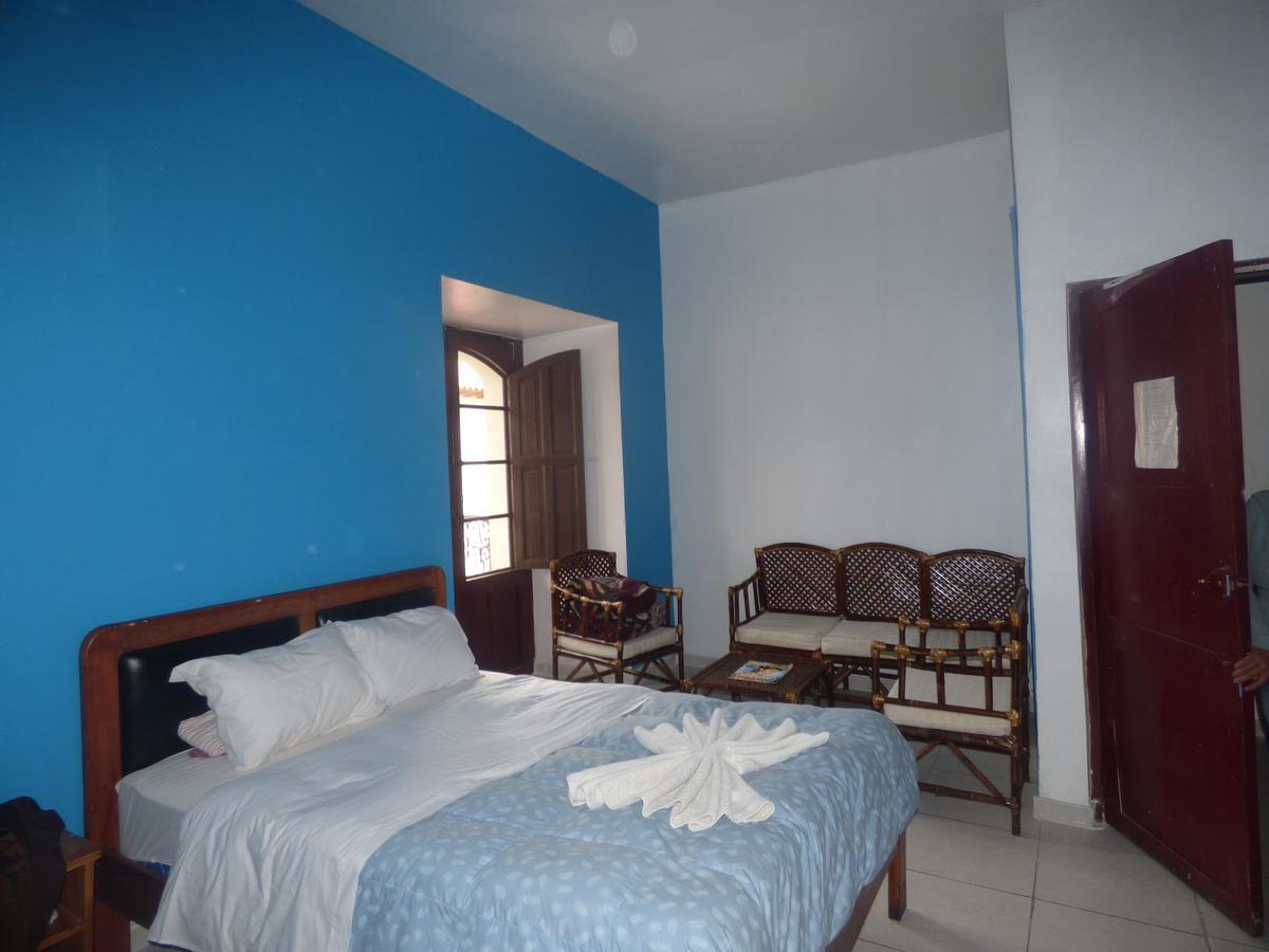 The Grassshopper Plaza De Armas Hostel Cusco Ngoại thất bức ảnh